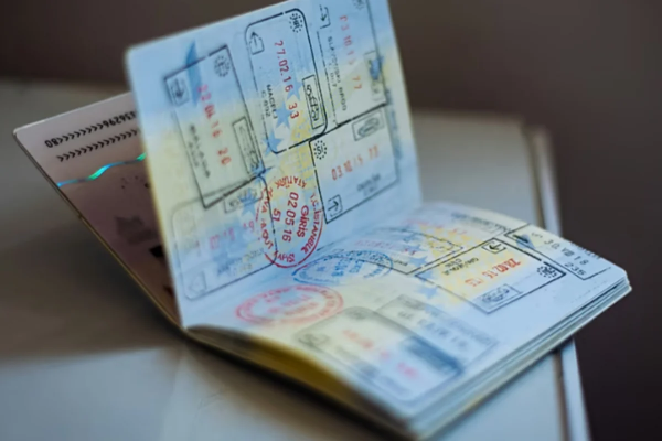 Dünyanın ən güclü 10 pasportu - SİYAHI
