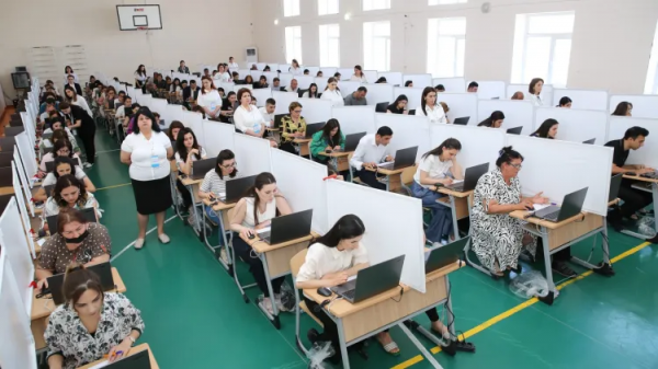 Məktəblərdə vakansiya: Sertifikatlaşdırmada uğursuz olanlar da müraciət edə bilərlər