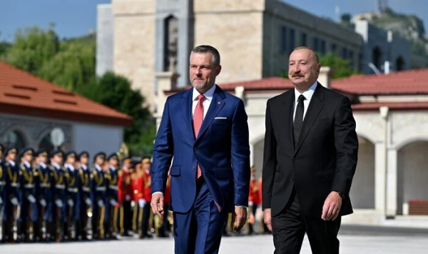 Prezident Peter Pelleqrinini Şuşada qarşıladı