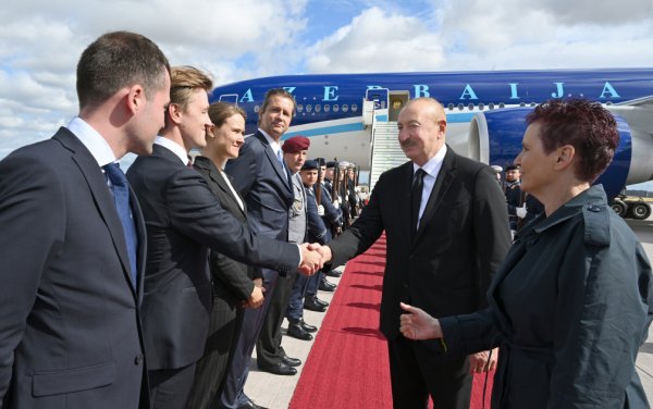 Prezident İlham Əliyev Almaniyaya rəsmi səfər edib